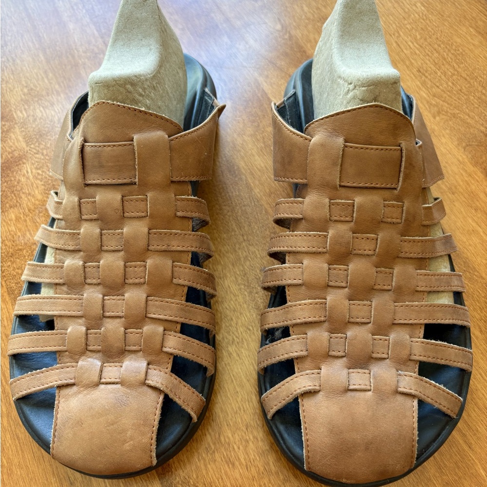 Chaco Men's Brown Leather Fisherman Sandals